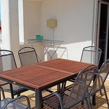 Alaga B 아파트 Tribalj