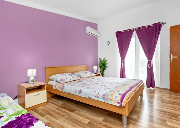 Appartement Alaga B Tribalj