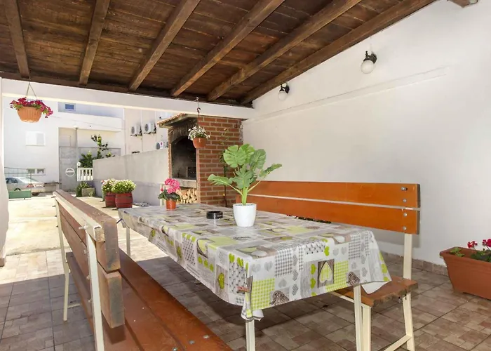 Appartement Alaga B Tribalj